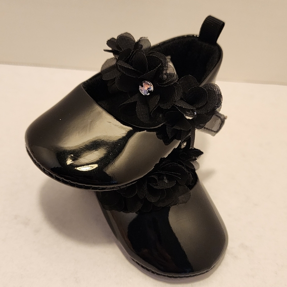 Infant shoes. Lot of 4 pairs for baby girl. - Picture 10 of 11